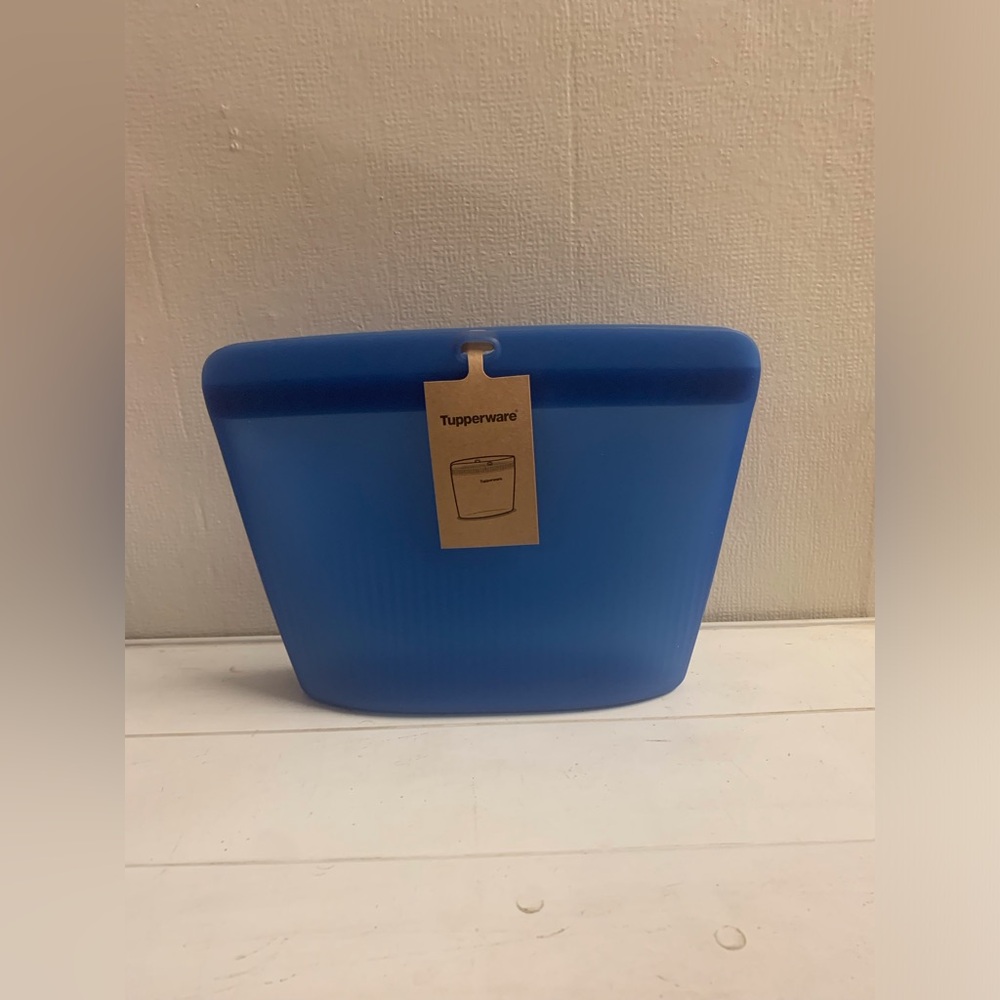 Tupperware Large Ultimate Silicone Bag - Picture 4 of 9